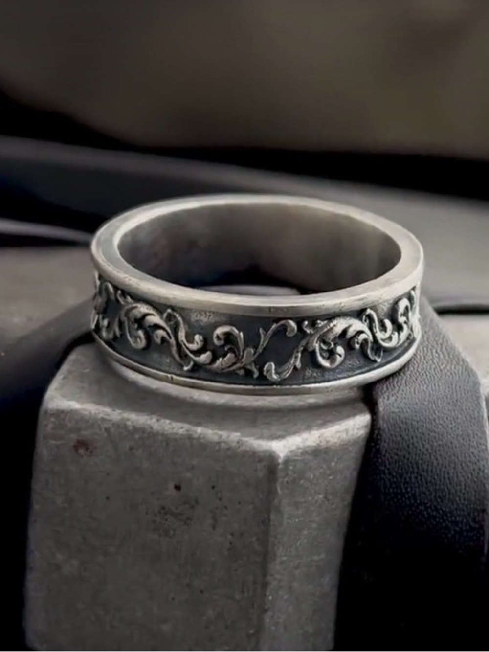 Engraved Silver Ring, Vintage Oxidized Band 925 Sterling Silver, size 8
